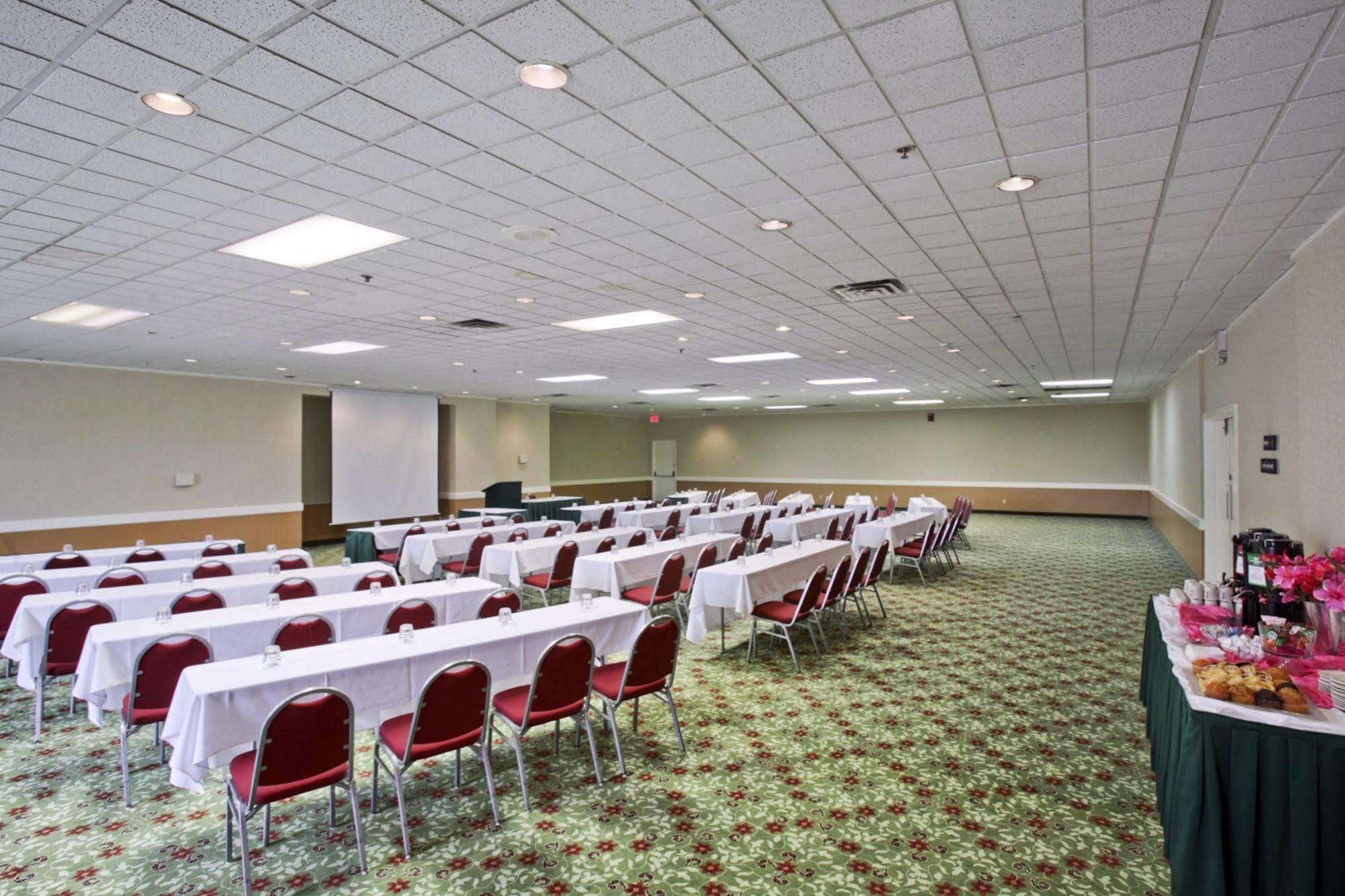 Clarion Hotel Lansing Luaran gambar